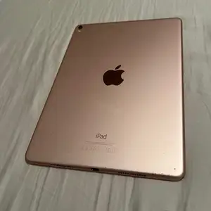 Ipad pro 6.7inch 128gb rose gold, Nicosia — Egkomi