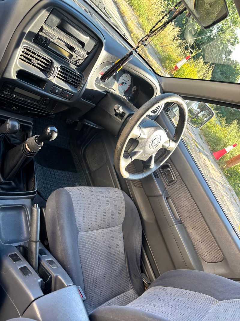 2002 Nissan Navara 2,5L 2002 Cyprus