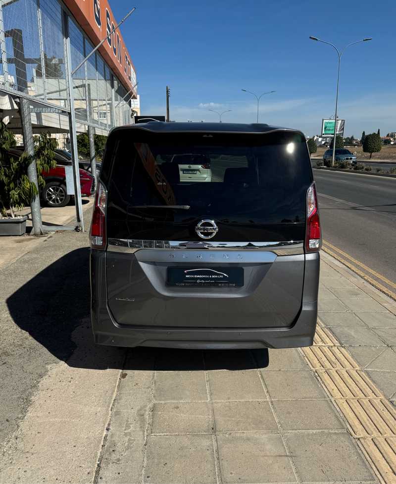 2022 Nissan Serena 2,0L 2022 Cyprus