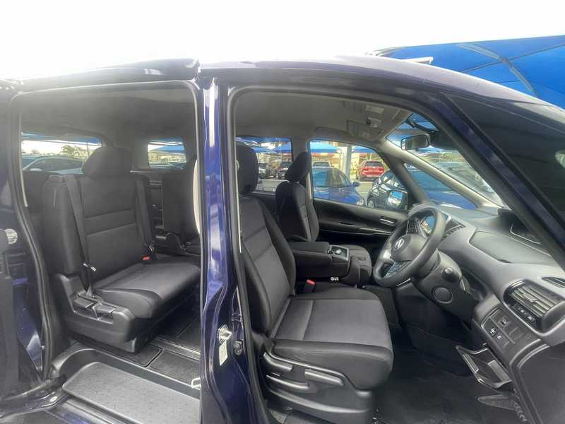 2021 Nissan Serena 2,0L 2021 Cyprus