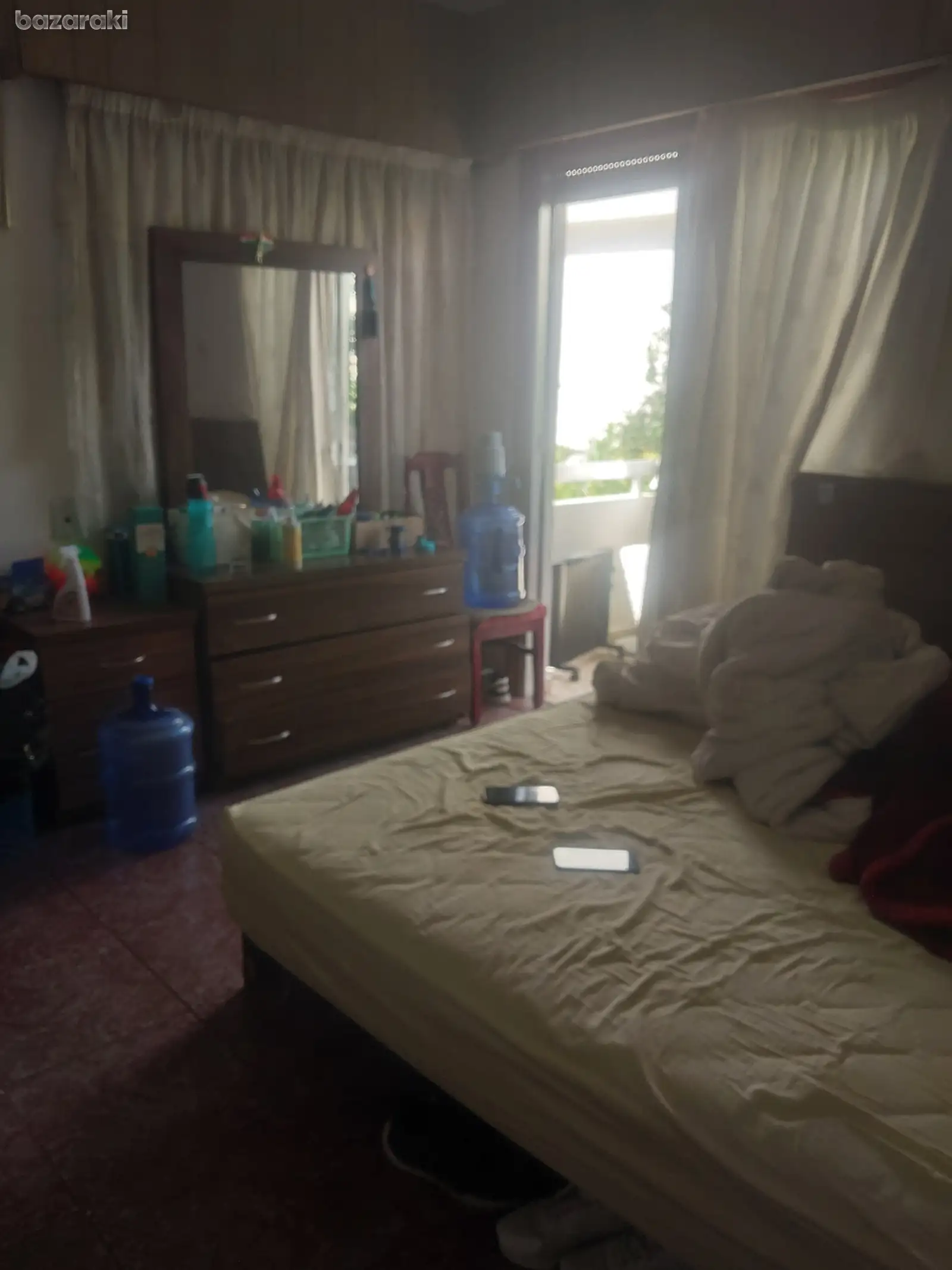 Room — 6