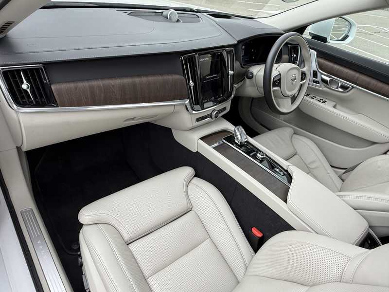 2022 Volvo S90 2,0L 2022 Cyprus