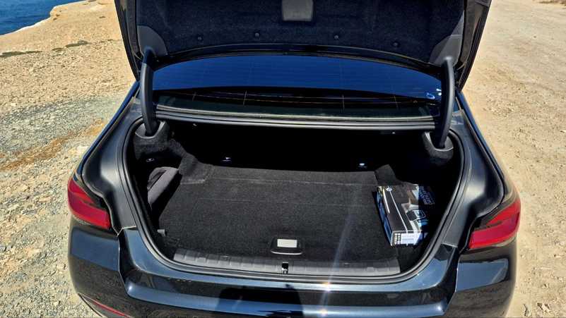 2021 BMW 5-Series 2,0L 2021 Cyprus