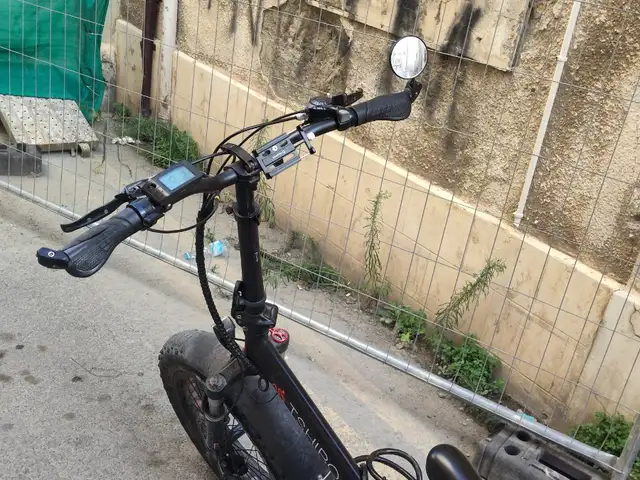 Electric cycle, Larnaca — Larnaka - Finikoudes
