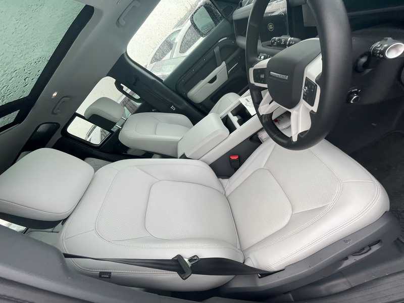 2025 Land Rover Defender 3,0L 2025 Cyprus