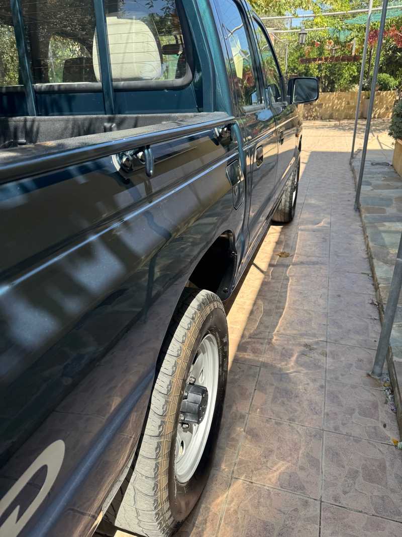 2002 Mazda B-Series 2,5L 2002 Cyprus