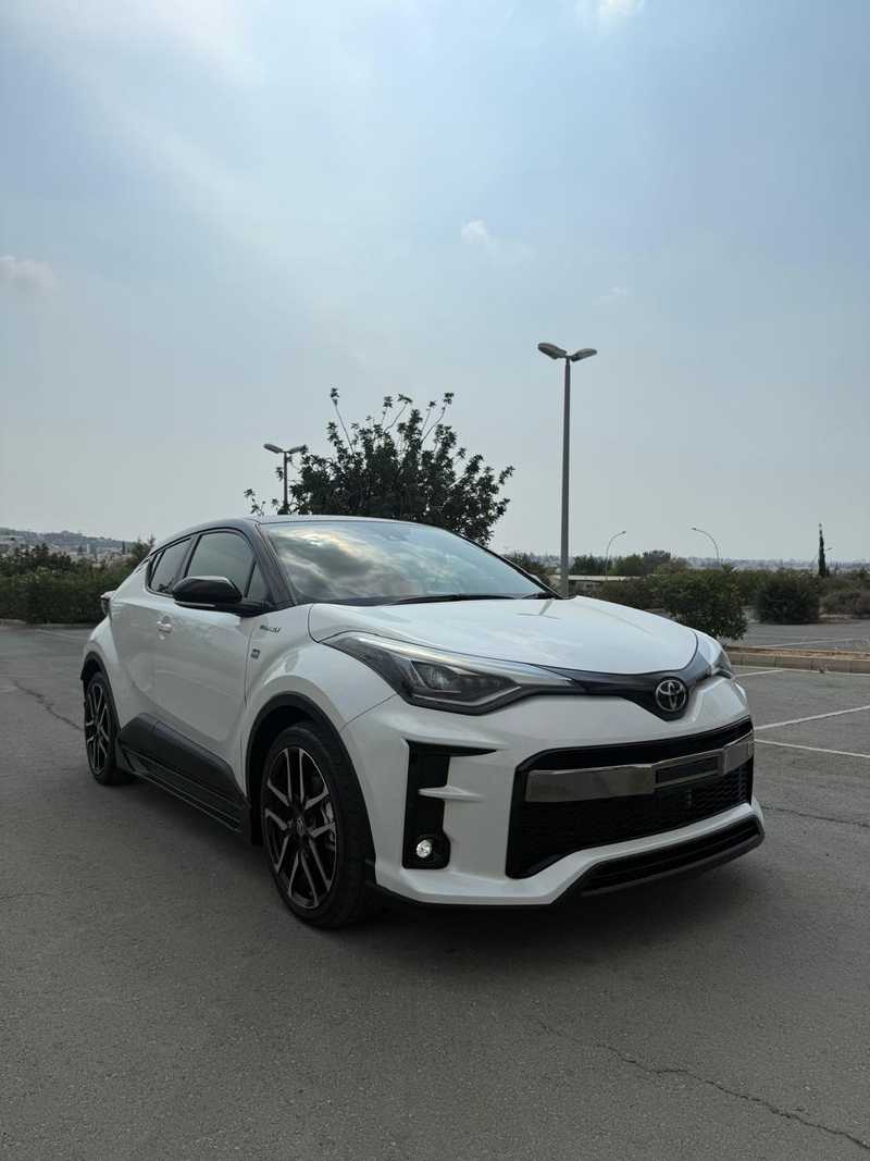 2022 Toyota C-HR 1,8L 2022 Cyprus