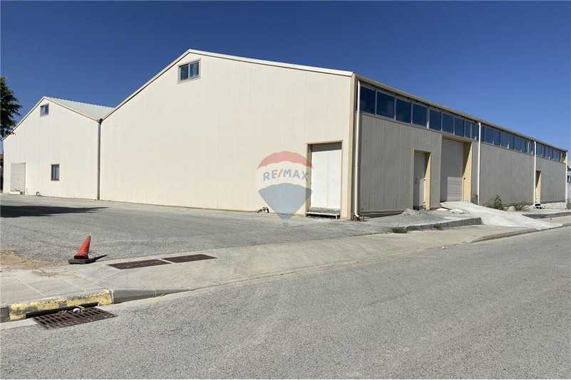 Excellent condition warehouse in latsia
