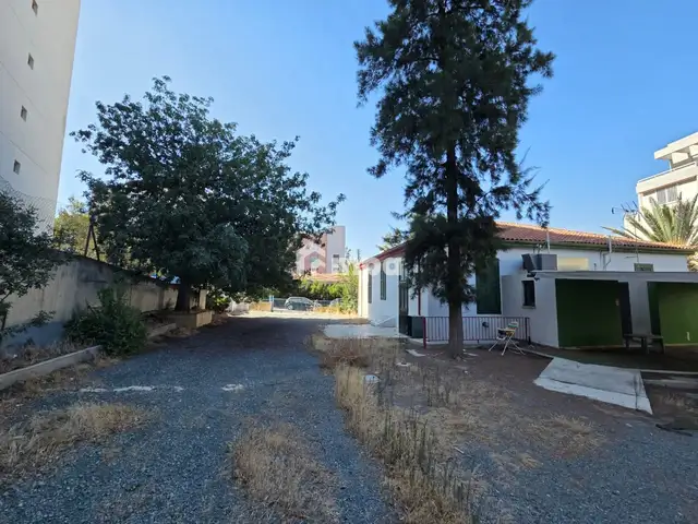 Commercial building, agioi omologites, Επαρχία Λευκωσίας — Άγιοι Ομολογητές
