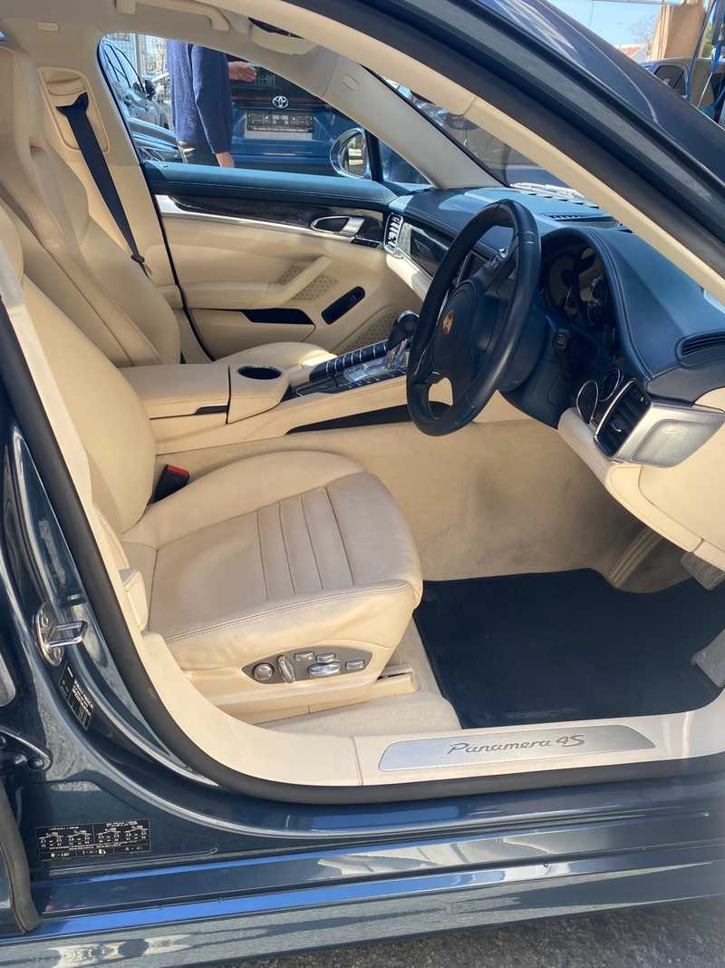 2011 Porsche Panamera 4,8L 2011 Cyprus