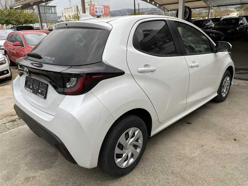 2022 Toyota Yaris 1,5L 2022 Cyprus