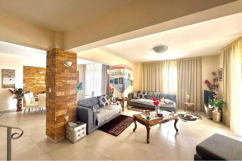 4-bedroom penthouse for sale