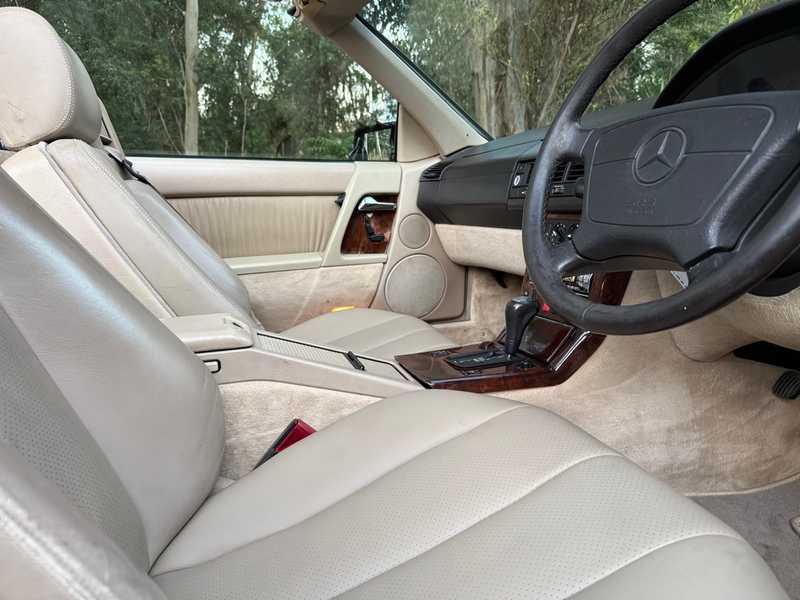 1995 Mercedes-Benz SL-Class 3,2L 1995 Cyprus