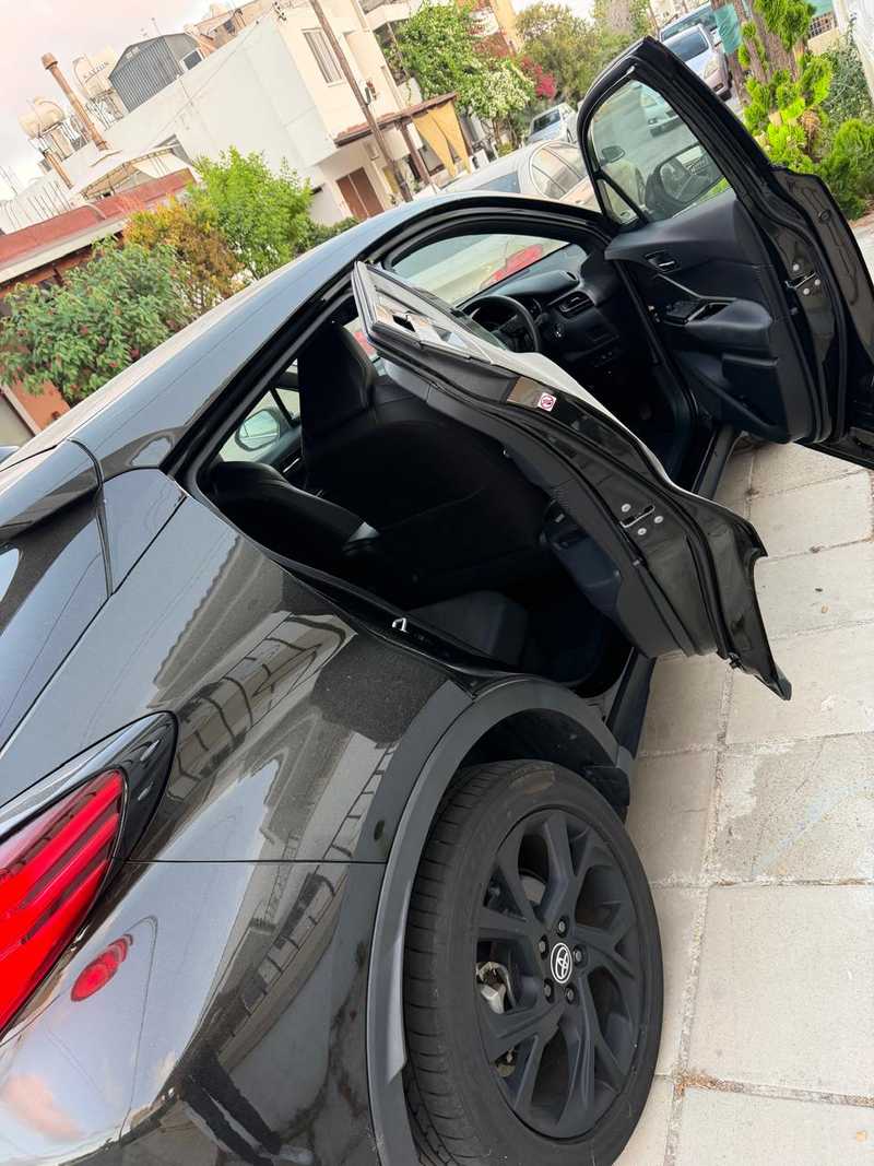2022 Toyota C-HR 1,8L 2022 Cyprus