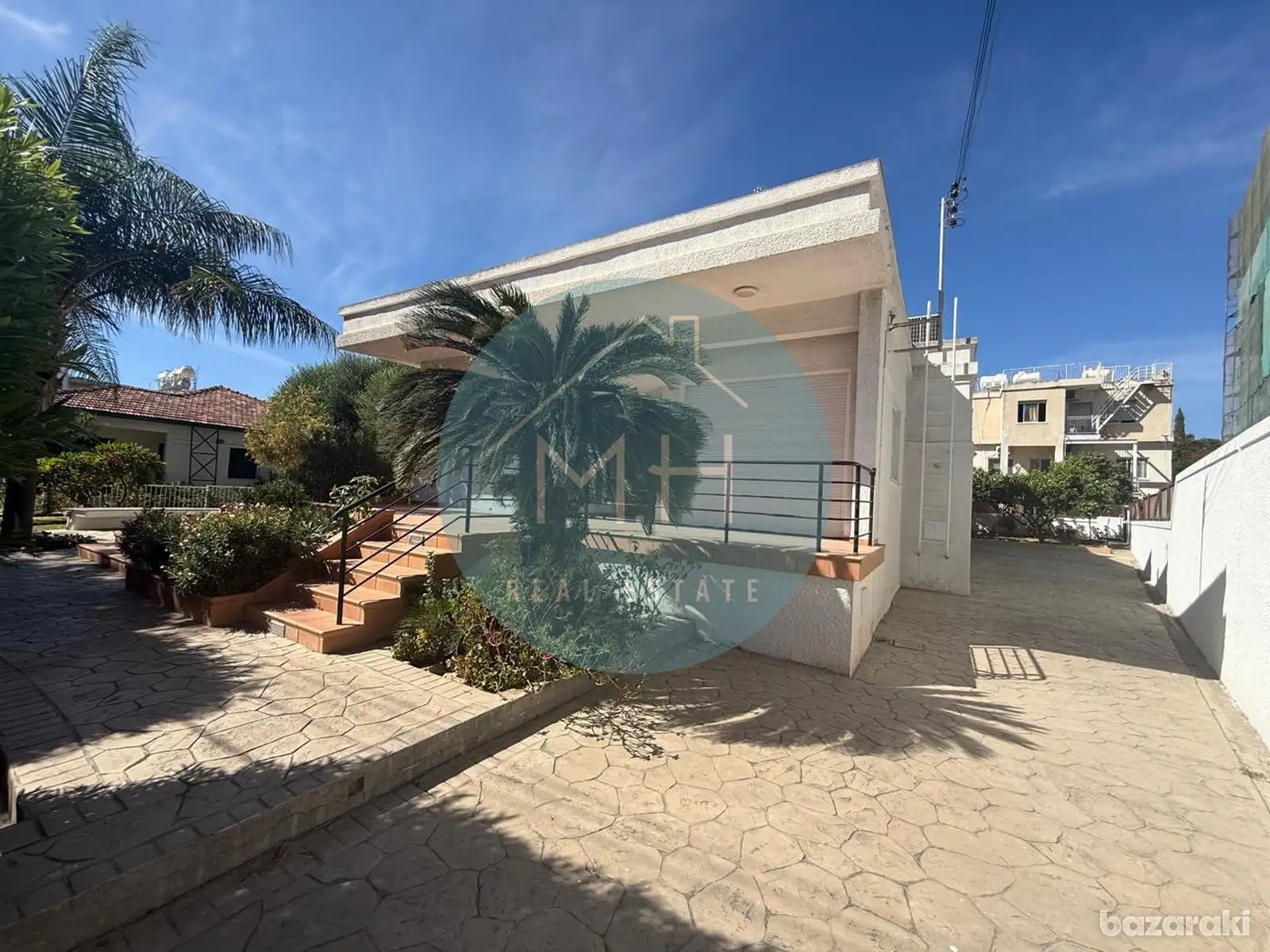 House, 3 bedrooms — 16