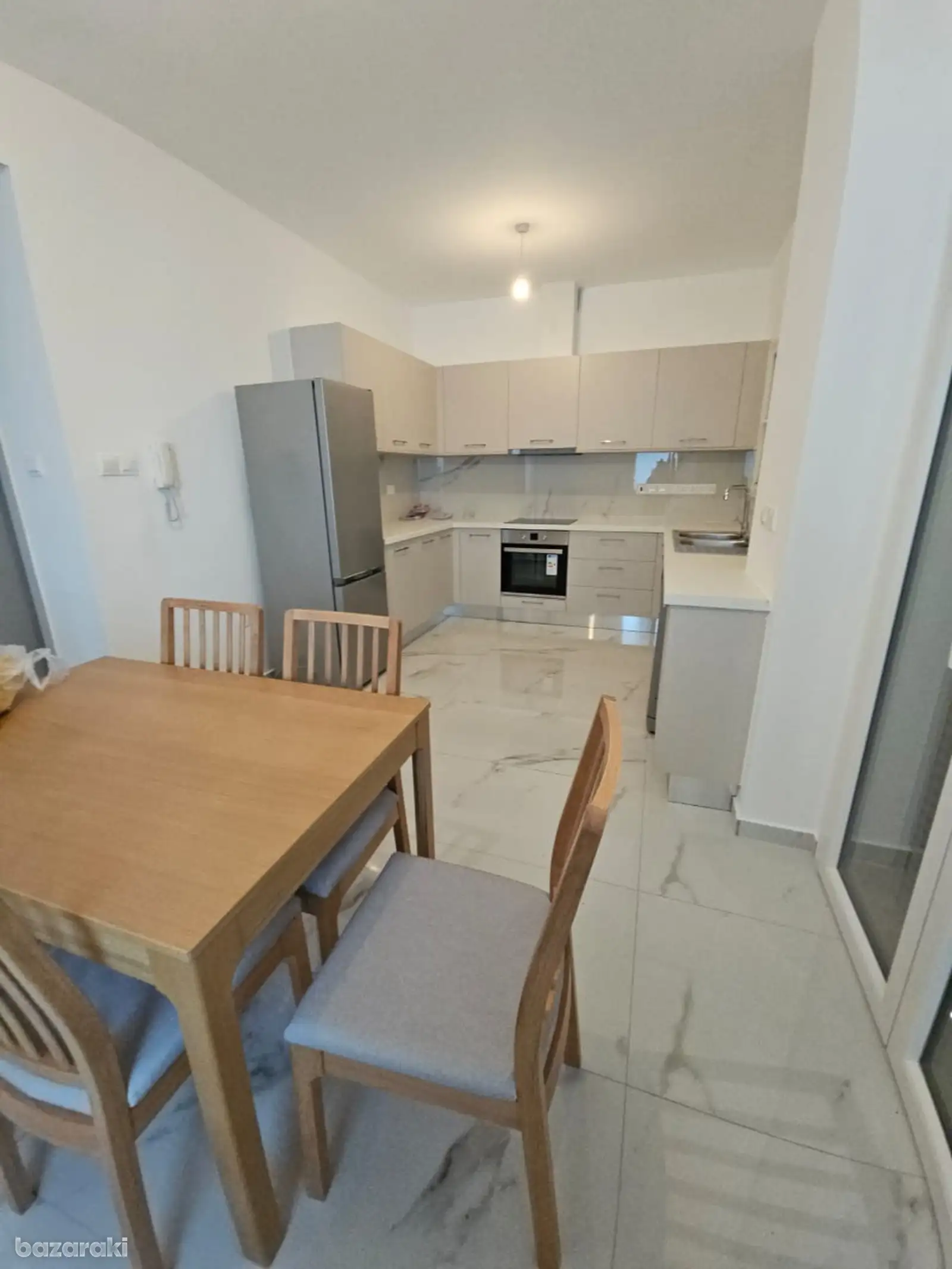 House, 3 bedrooms — 8