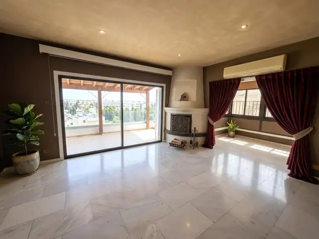 4-bedroom apartment for sale, Nicosia — Egkomi