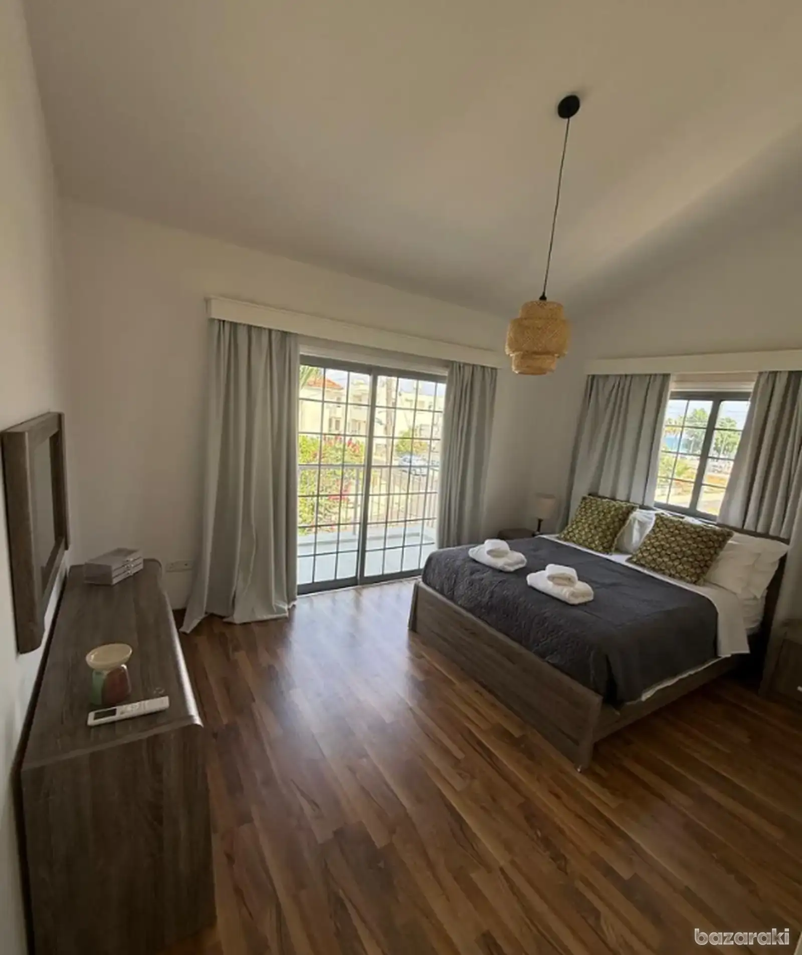 House, 3 bedrooms — 7