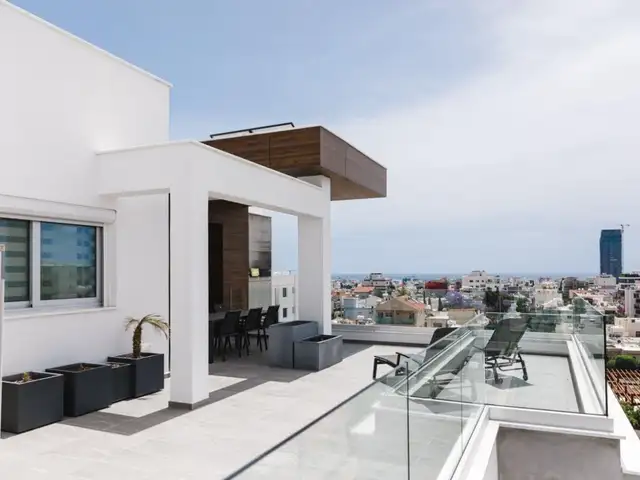 2-bedroom penthouse for sale, Limassol — Limassol - Agios Nicolaos