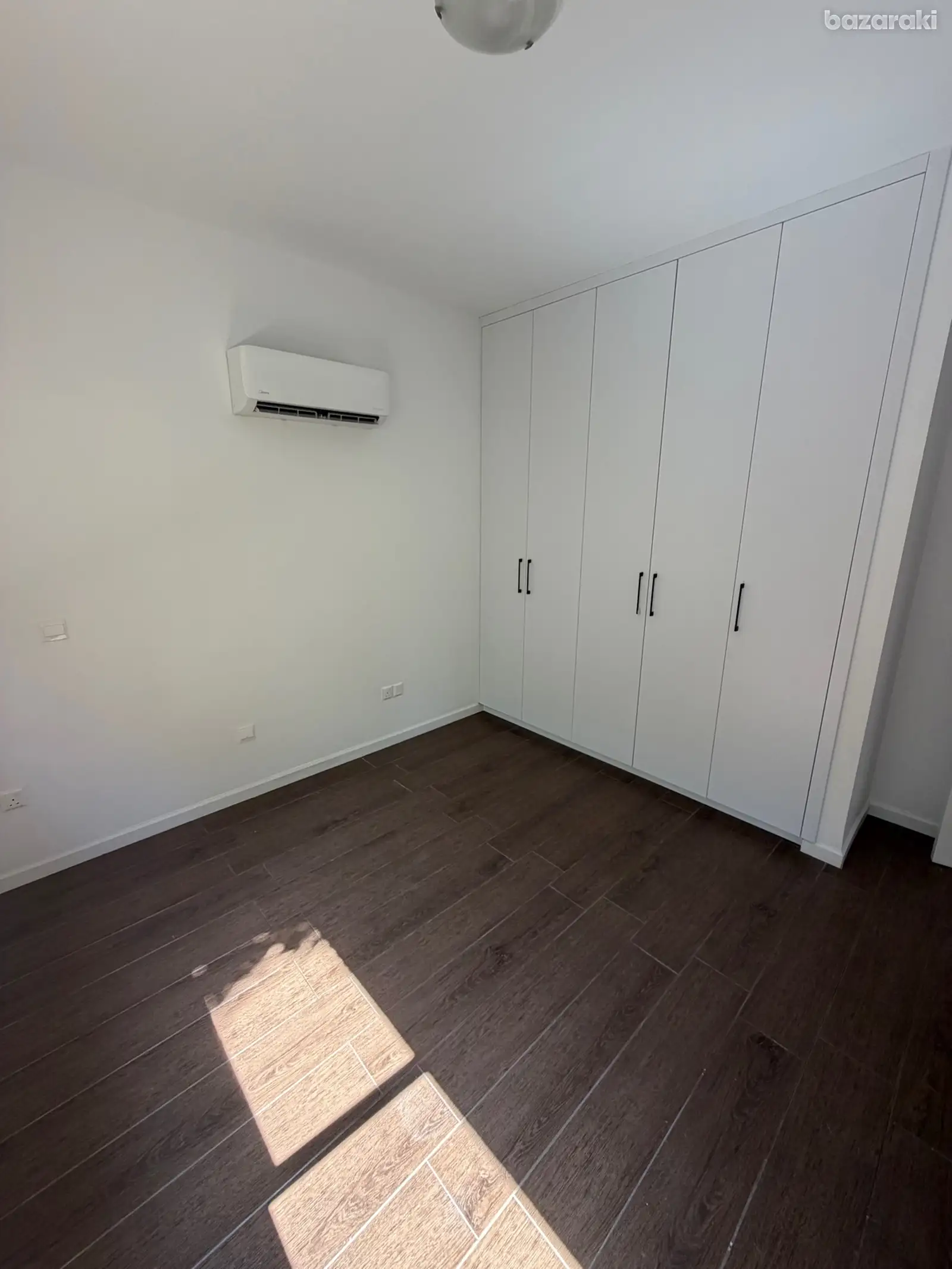 House, 5 bedrooms — 9