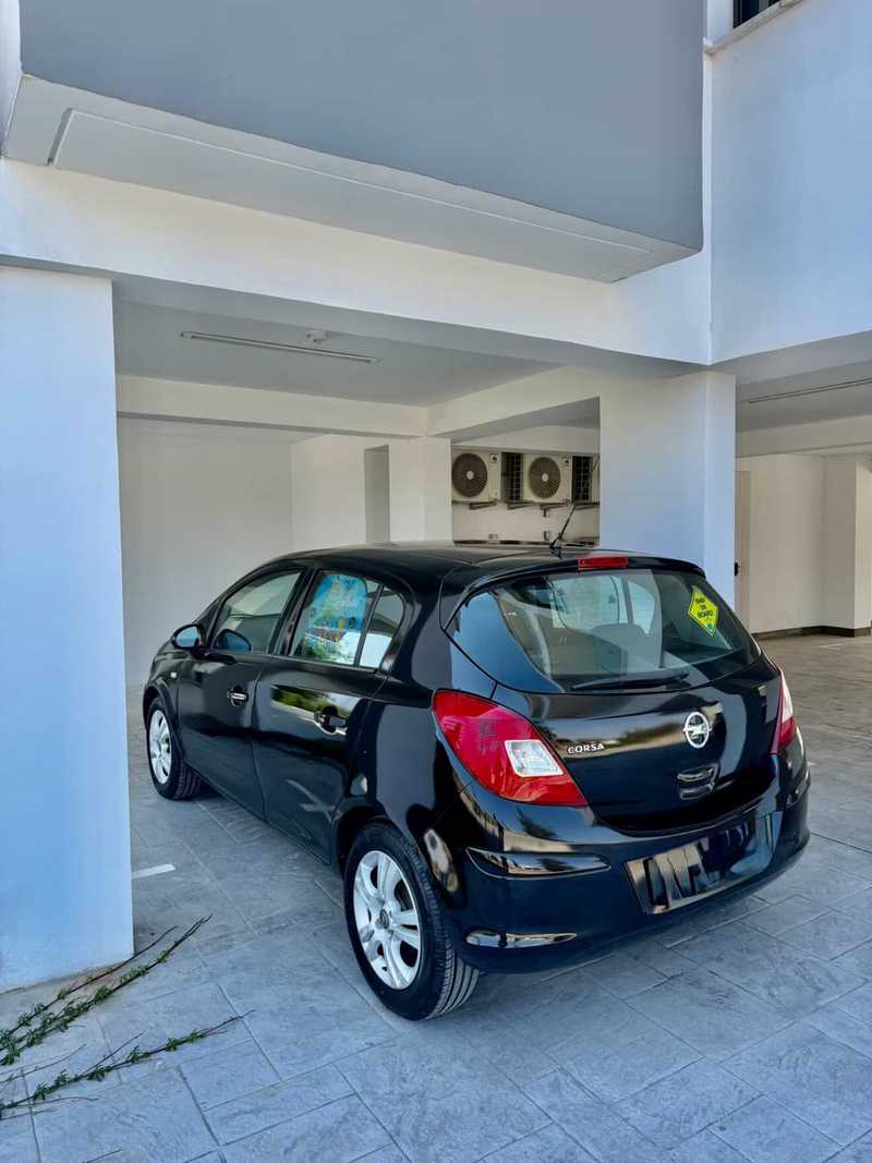 2011 Opel, Vauxhall Corsa 1,4L 2011 Cyprus