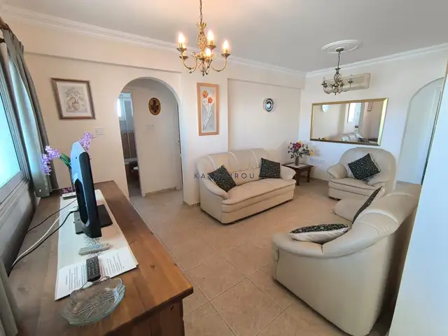 4-bedroom apartment for sale, Larnaca — Larnaka - Makenzy