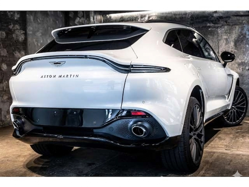 2023 Aston Martin DBX 4,0L 2023 Cyprus