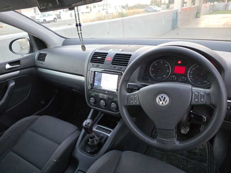 2004 Volkswagen Golf 2,0L 2004 Cyprus