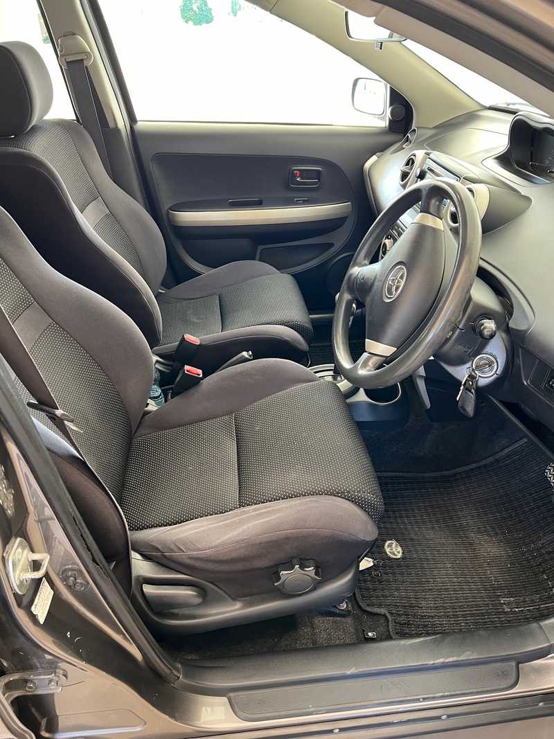 2004 Toyota Ist 1,3L 2004 Cyprus