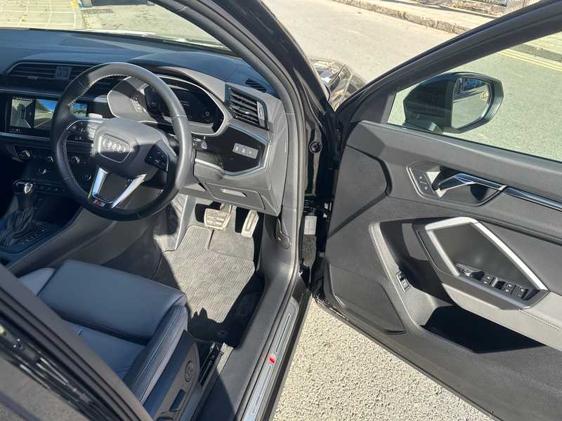 2021 Audi Q3 2,0L 2021 Cyprus