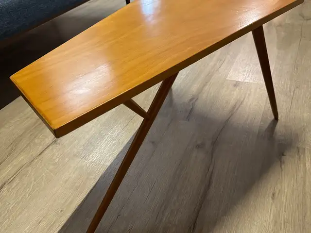 Coffee table, Επαρχία Λεμεσού — Λεμεσός - Πέτρου και Παύλου