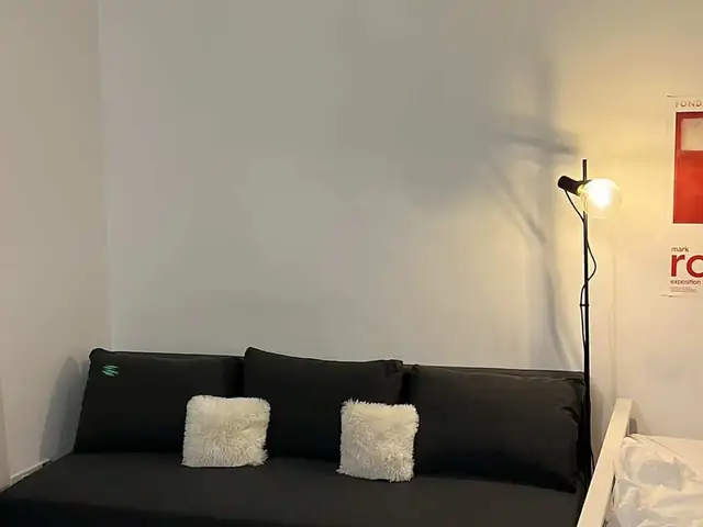 Sofa alvdalen and coffee table, Nicosia — Egkomi - Makedonitissa