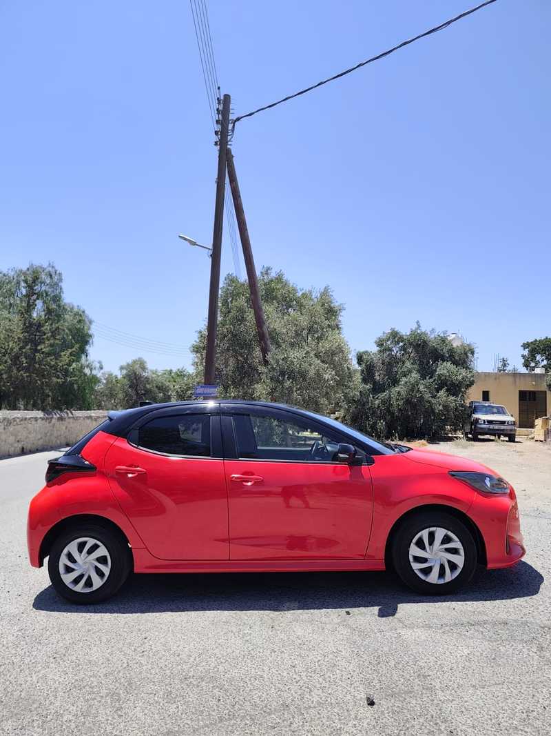 2022 Toyota Yaris 1,5L 2022 Cyprus