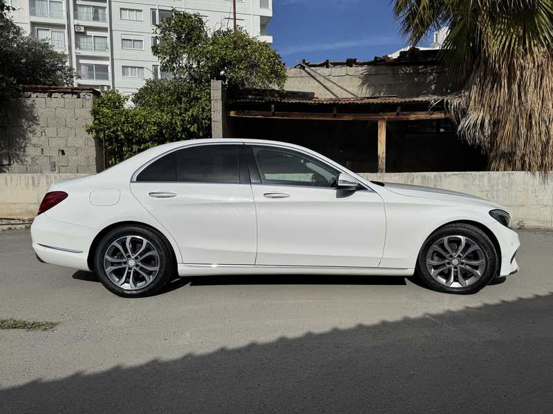 2015 Mercedes-Benz C-Class 2,2L 2015 Cyprus