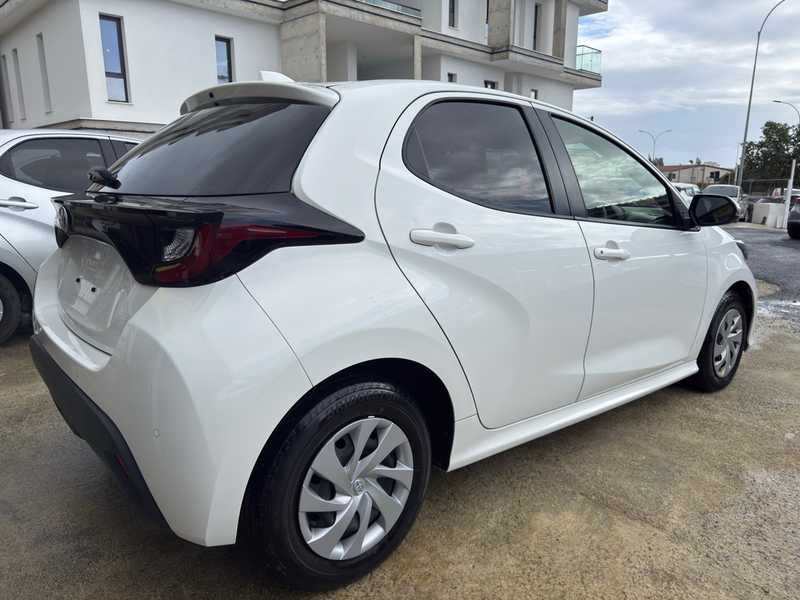 2022 Toyota Yaris 1,0L 2022 Cyprus