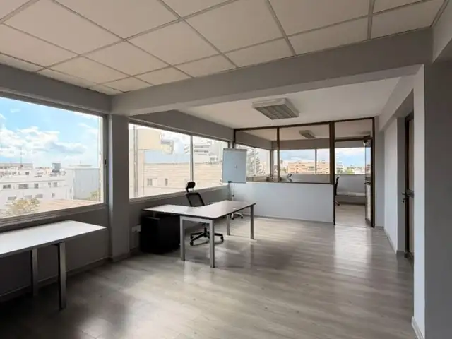 Spacious commercial property in agia zoni, Επαρχία Λεμεσού — Λεμεσός - Αγία Ζώνη