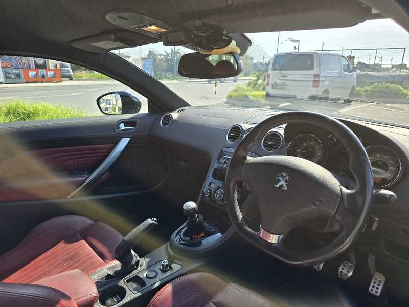 Peugeot RCZ 2,0L 2013