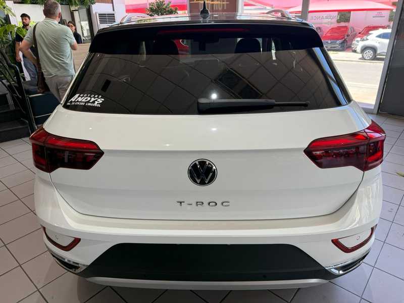 2025 Volkswagen T-Roc 1,5L 2025 Cyprus