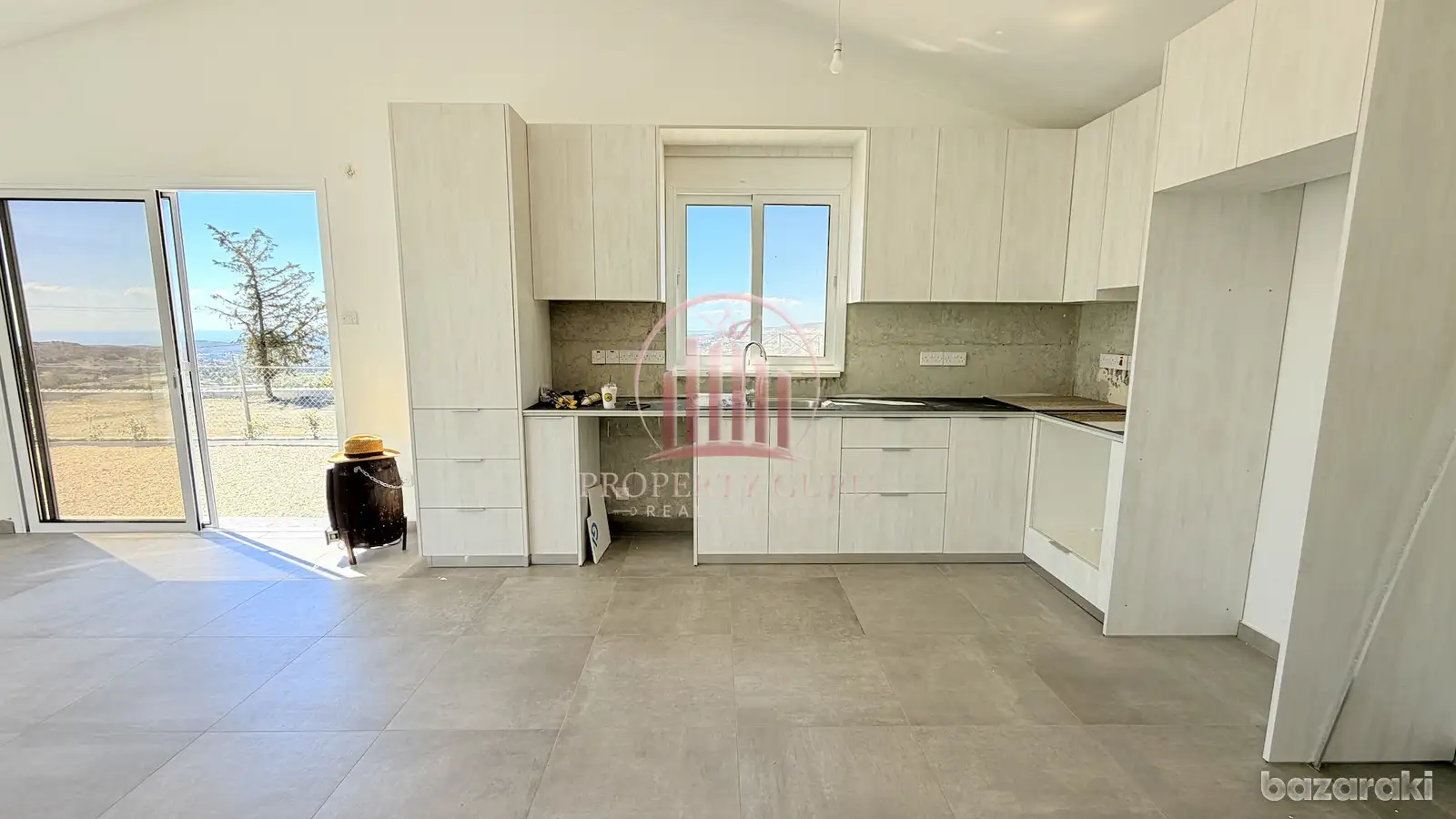 House, 2 bedrooms — 4