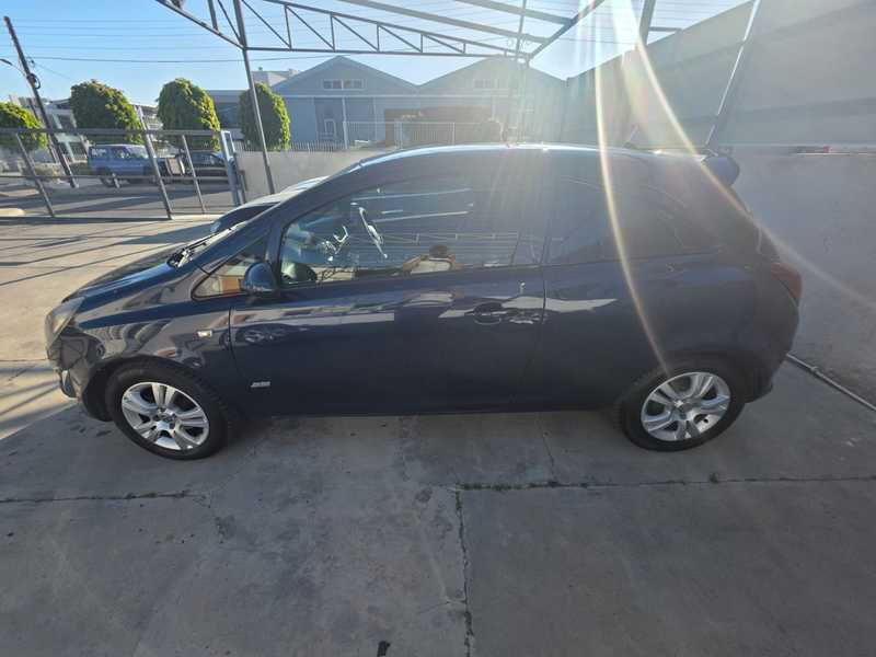 2012 Opel, Vauxhall Corsa 1,3L 2012 Cyprus