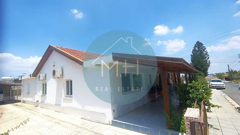 4-bedroom detached house for sale