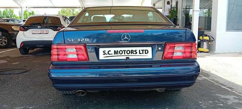 2000 Mercedes-Benz SL-Class 3,2L 2000 Cyprus