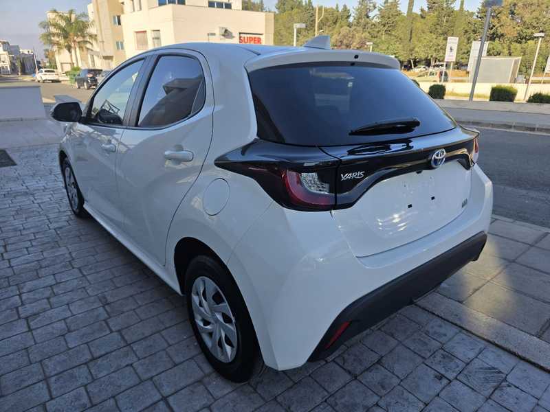 2022 Toyota Yaris 1,5L 2022 Cyprus