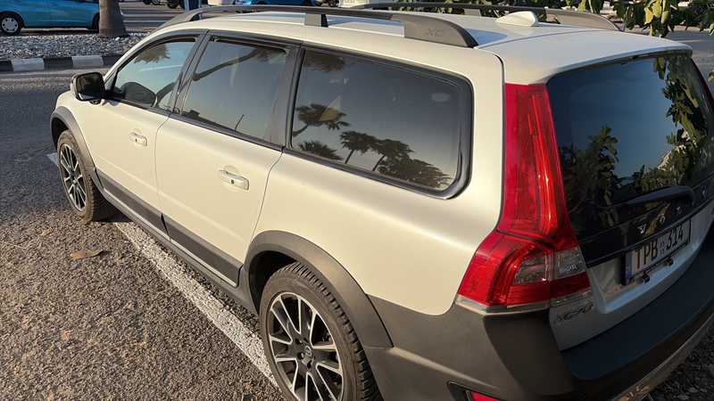 2016 Volvo XC70 2,0L 2016 Cyprus