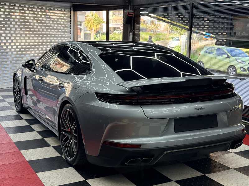 Porsche Panamera 4,0L 2024