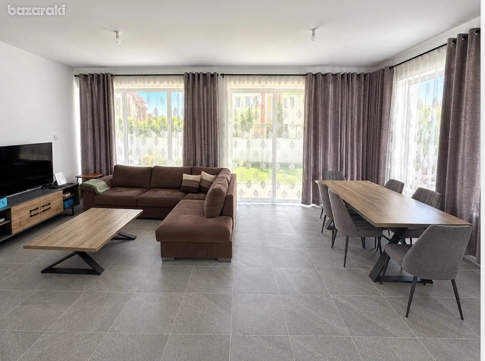 House, 3 bedrooms — 4
