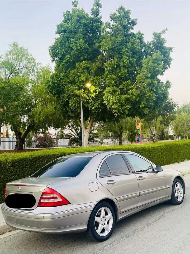 2004 Mercedes-Benz C-Class 2,2L 2004 Cyprus