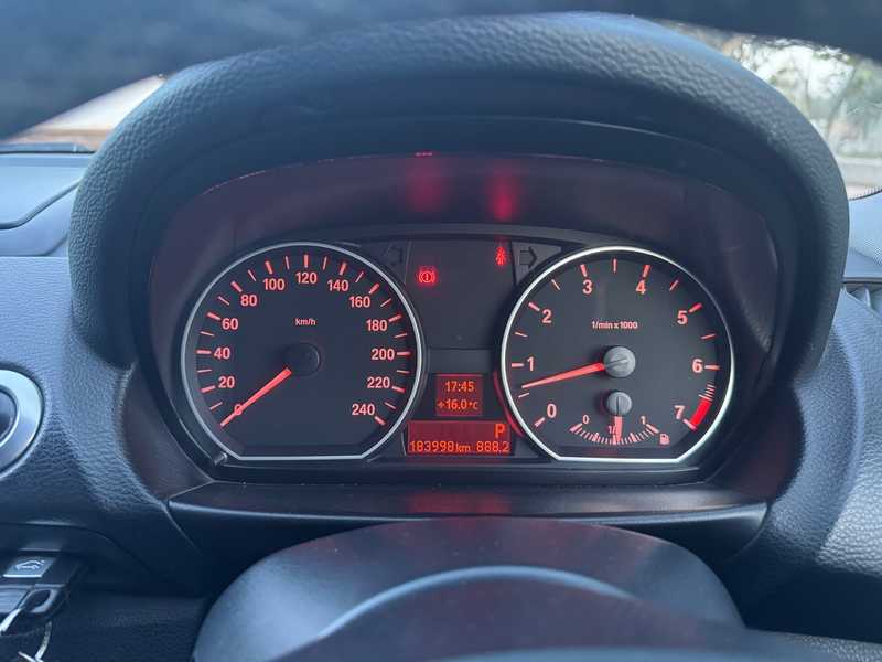 2010 BMW 1-Series 1,6L 2010 Cyprus