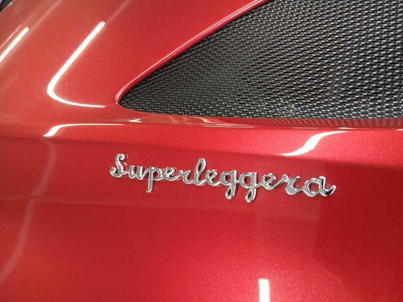 2022 Aston Martin DBS 5,2L 2022 Cyprus