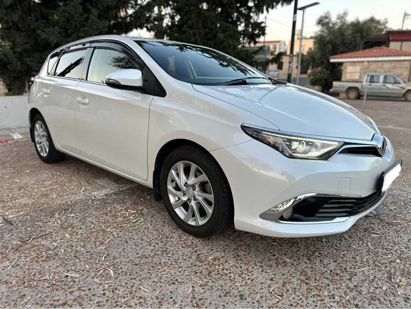 2015 Toyota Auris 1,5L 2015 Cyprus